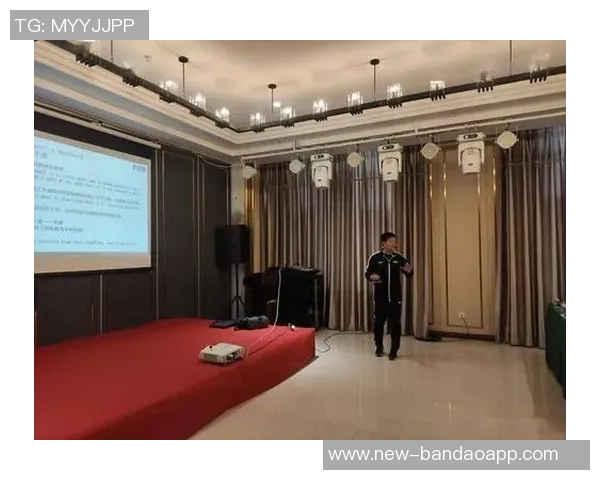 深入解析足球裁判规则游戏的趣味与挑战，提升你的裁判技能与比赛理解能力